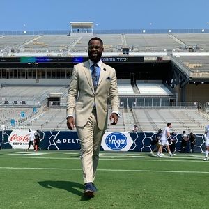 Meet your Posher, Larry